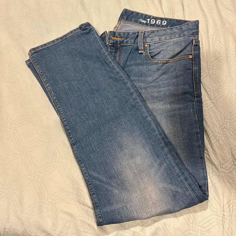Gap real straight jeans size 30